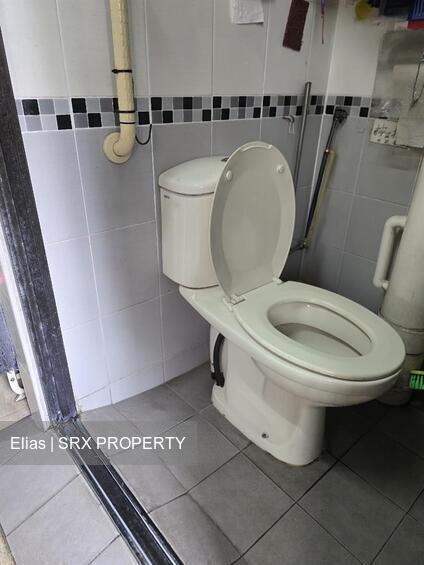Blk 548 Jurong West Street 42 (Jurong West), HDB Executive #570634441